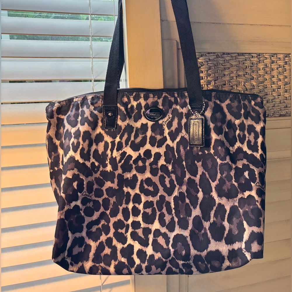 COACH nylon black/grey ocelot, foldable & packable tote bag.Great cndtn